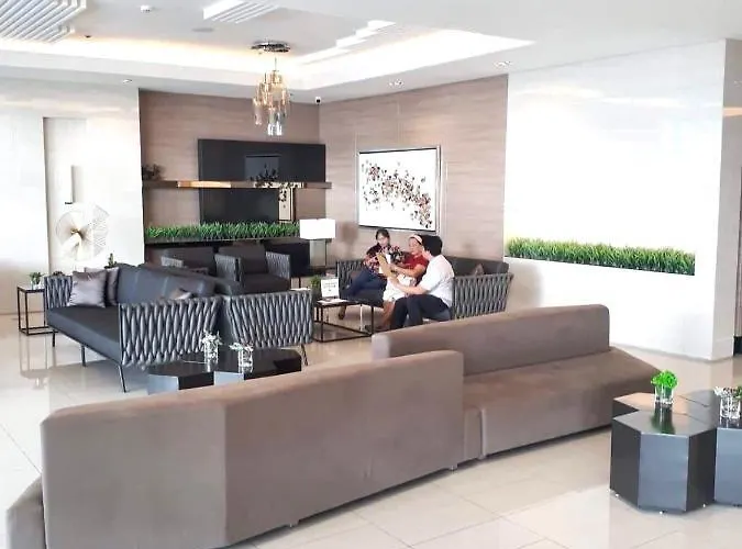 Myrvin At Grass Residences, Qc * Manila