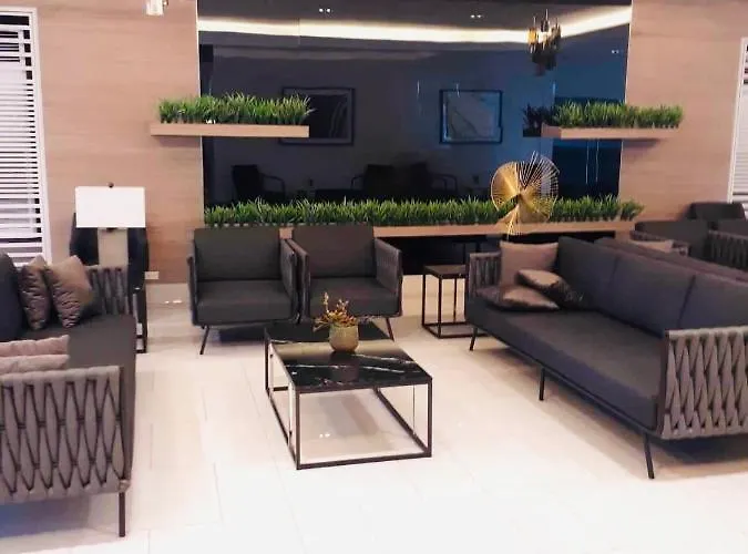Apartment Myrvin At Grass Residences, Qc *